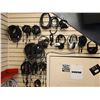Image 1 : LOT OF ASSORTED CABLES AND EARPHONES
