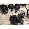Image 4 : LOT OF ASSORTED CABLES AND EARPHONES