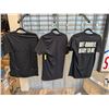 Image 2 : LOT OF 3 ASSORTED T-SHIRTS (SMALL)