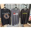Image 1 : LOT OF 3 ASSORTED T-SHIRTS (XL)