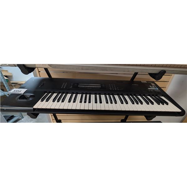 ***USED*** KORG M1 MUSIC STATION