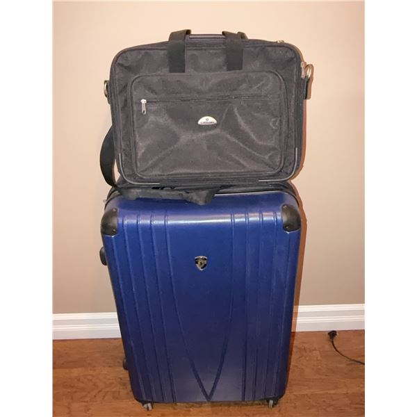 Heys Expanding Suitcase and Soft Carrying Cases Set
