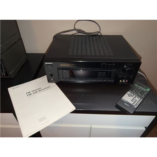 Sony STR-D915 FM Stereo FM-AM Receiver with Manuals and Remote