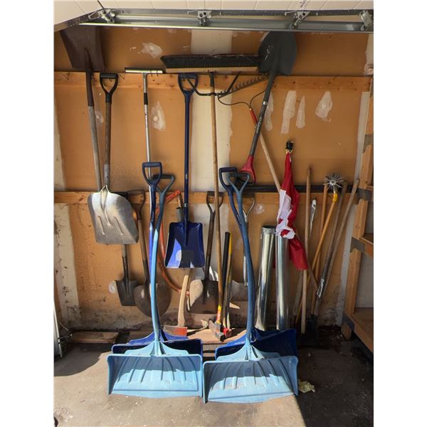 Garden Tools, Shovels, Rakes, Snow Pushers