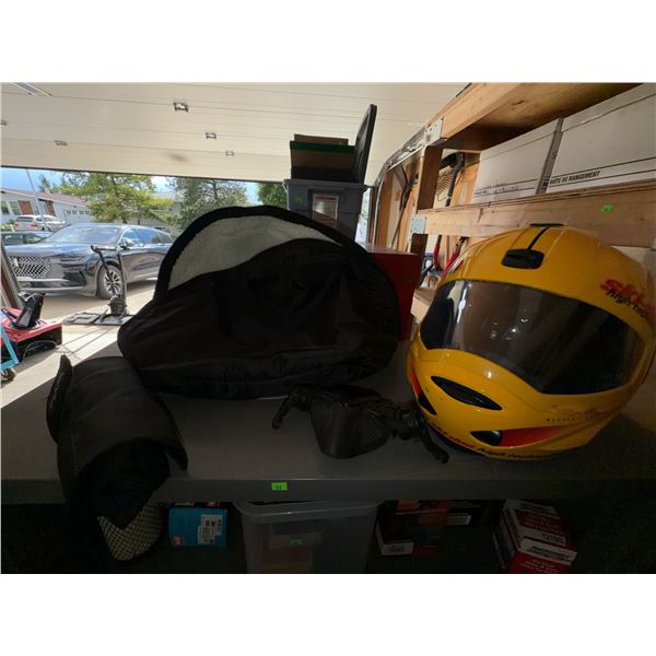 Shoei Yellow Full-Face Helmet With Polaris Bag and Accessories
