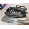 Image 4 : 1 Vintage Electric Iron and 2 S. Tarlow-Forges Tailor's Irons
