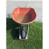 Image 2 : Garant Single-Wheel Poly Tray Wheelbarrow