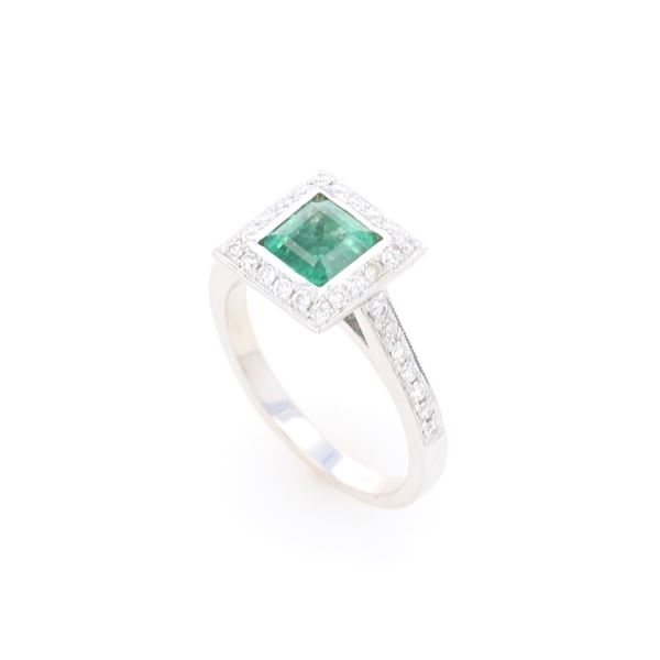 18k White Gold Emerald and Diamond Ring