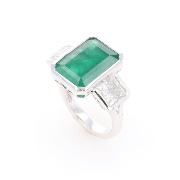 Rare Certified Russian Emerald 6.93 ct 18K Ring