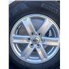 Image 10 : 5 Ford 17" Wheels With Tires (Pirelli & Maxxis)
