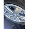 Image 11 : 5 Ford 17" Wheels With Tires (Pirelli & Maxxis)