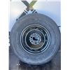 Image 21 : 5 Ford 17" Wheels With Tires (Pirelli & Maxxis)