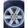 Image 4 : 5 Ford 17" Wheels With Tires (Pirelli & Maxxis)