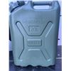 Image 8 : Water and Fuel Containers – Scepter & RotopaX