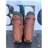 Image 18 : Burton Royale Snowboard With Bindings & Sabbath Boots Size 10.5