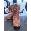 Image 21 : Burton Royale Snowboard With Bindings & Sabbath Boots Size 10.5