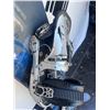 Image 6 : Burton Royale Snowboard With Bindings & Sabbath Boots Size 10.5