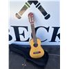 Image 1 : Yamaha GL1 Guitalele With Soft Case
