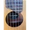 Image 3 : Yamaha GL1 Guitalele With Soft Case