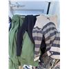 Image 17 : Men’s XL and XXL Clothing on Rolling Rack