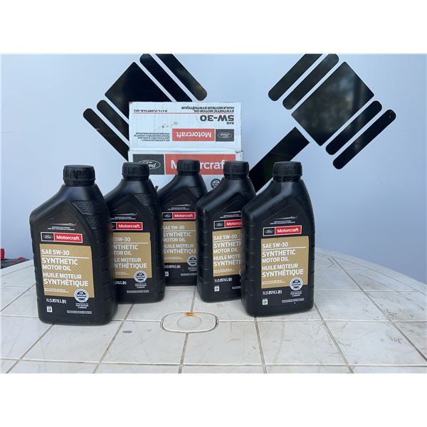 Motorcraft SAE 5W-30 Synthetic Motor Oil, 4 Full Bottles, 1 Partial (650ml)