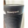 Image 11 : Seabreeze Turbo-Aire Fan and Honeywell Air Purifier Lot