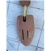 Image 3 : Stratton Cedar Shoe Trees Adjustable Pair Made in USA