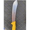 Image 3 : Zwilling Four-Piece Pro Butcher Knife Set with Honing Steel and Roll