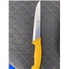 Image 4 : Zwilling Four-Piece Pro Butcher Knife Set with Honing Steel and Roll