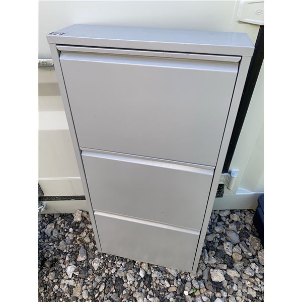 Dottus Made in Italy 3-Tier Metal Wall Cabinet