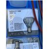 Image 5 : Lot: Hair Brushes, LED Bulbs, Tools, and Accessories