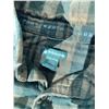 Image 15 : 12 Men's Clothing Items – Carhartt, Levi's, Publish, Woods