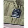 Image 17 : 12 Men's Clothing Items – Carhartt, Levi's, Publish, Woods