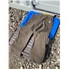 Image 1 : 12 Men's Clothing Items – Carhartt, Levi's, Publish, Woods
