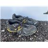 Image 14 : 8 Pairs Men's Shoes and Sandals, Size 10.5 and 11
