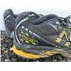Image 15 : 8 Pairs Men's Shoes and Sandals, Size 10.5 and 11