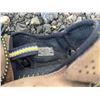 Image 23 : 8 Pairs Men's Shoes and Sandals, Size 10.5 and 11
