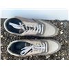 Image 6 : 8 Pairs Men's Shoes and Sandals, Size 10.5 and 11