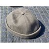 Image 5 : 6 JONISH Hat Co. Skull Caps with Hat Stretcher