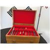 Image 10 : Moss Rose Silverplate Flatware Set With Wooden Case