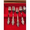 Image 7 : Moss Rose Silverplate Flatware Set With Wooden Case