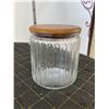 Image 2 : 8 Glass Storage Jars, Square and Round, with Lids