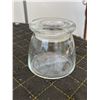 Image 4 : 8 Glass Storage Jars, Square and Round, with Lids