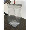 Image 5 : 8 Glass Storage Jars, Square and Round, with Lids