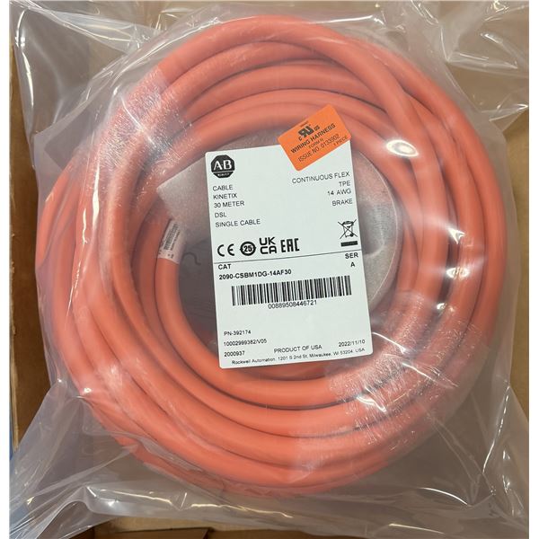 Allen Bradley #2090-CSBM1DG-14AF30 Single Cable 30 Meter