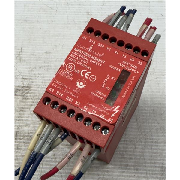 Allen Bradley #440R-C23018 Universal Safety Relay Unit