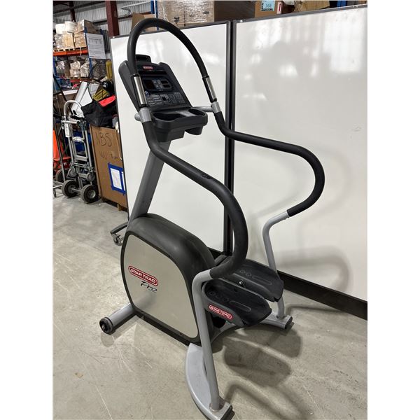 ELLIPTICAL WITH CONSOLE  STAR TRAC PRO #5130-SINTPO