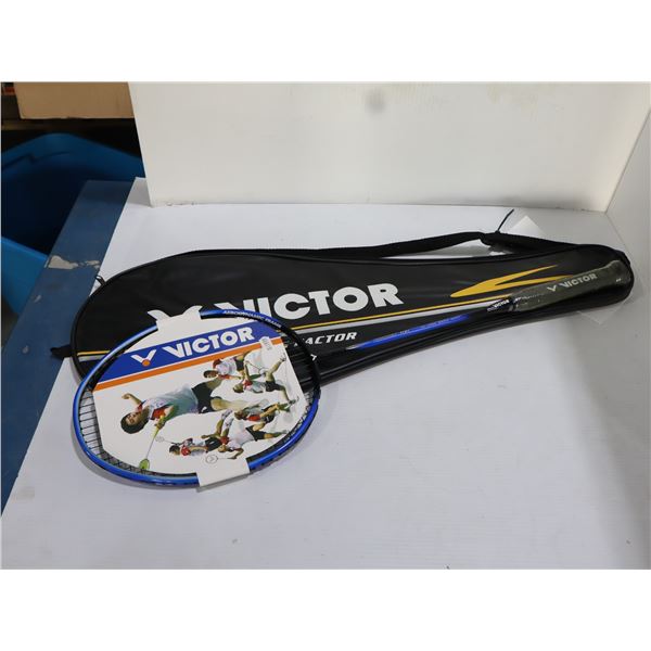 BADMINTON RACKET VICTOR THUNDER 1131 (WITH CASE)