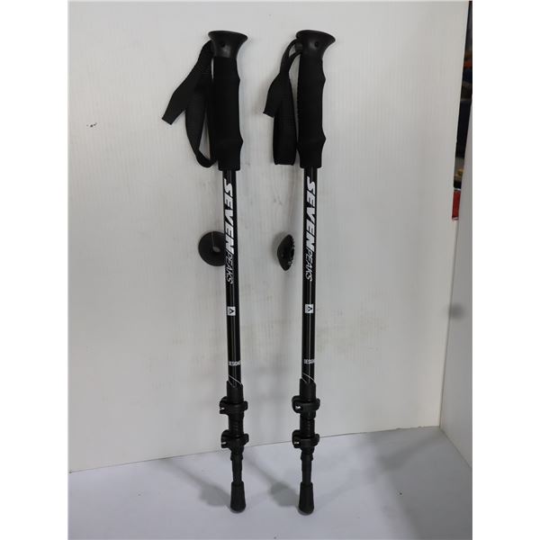 SEVEN PEAKS HIKING POLE (BLACK)