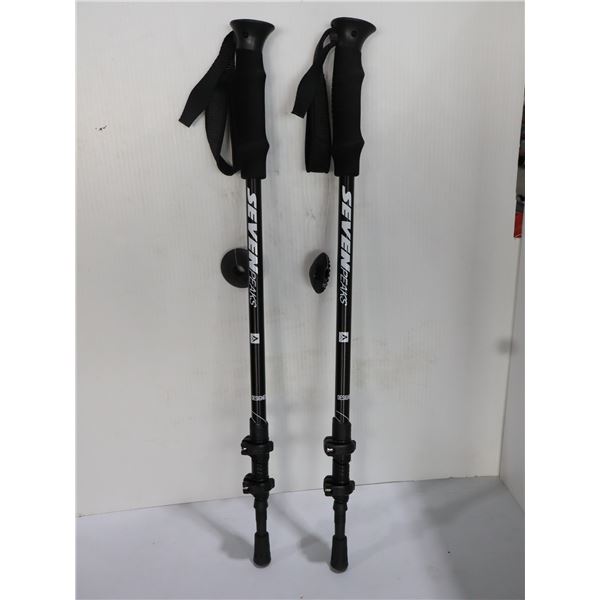 SEVEN PEAKS HIKING POLE (BLACK)
